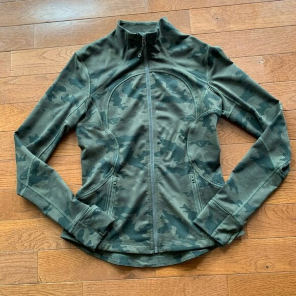 🔥Lululemon Forme Jacket-Savasana Fatigue Green Camo-8🔥 - Picture 2 of 11